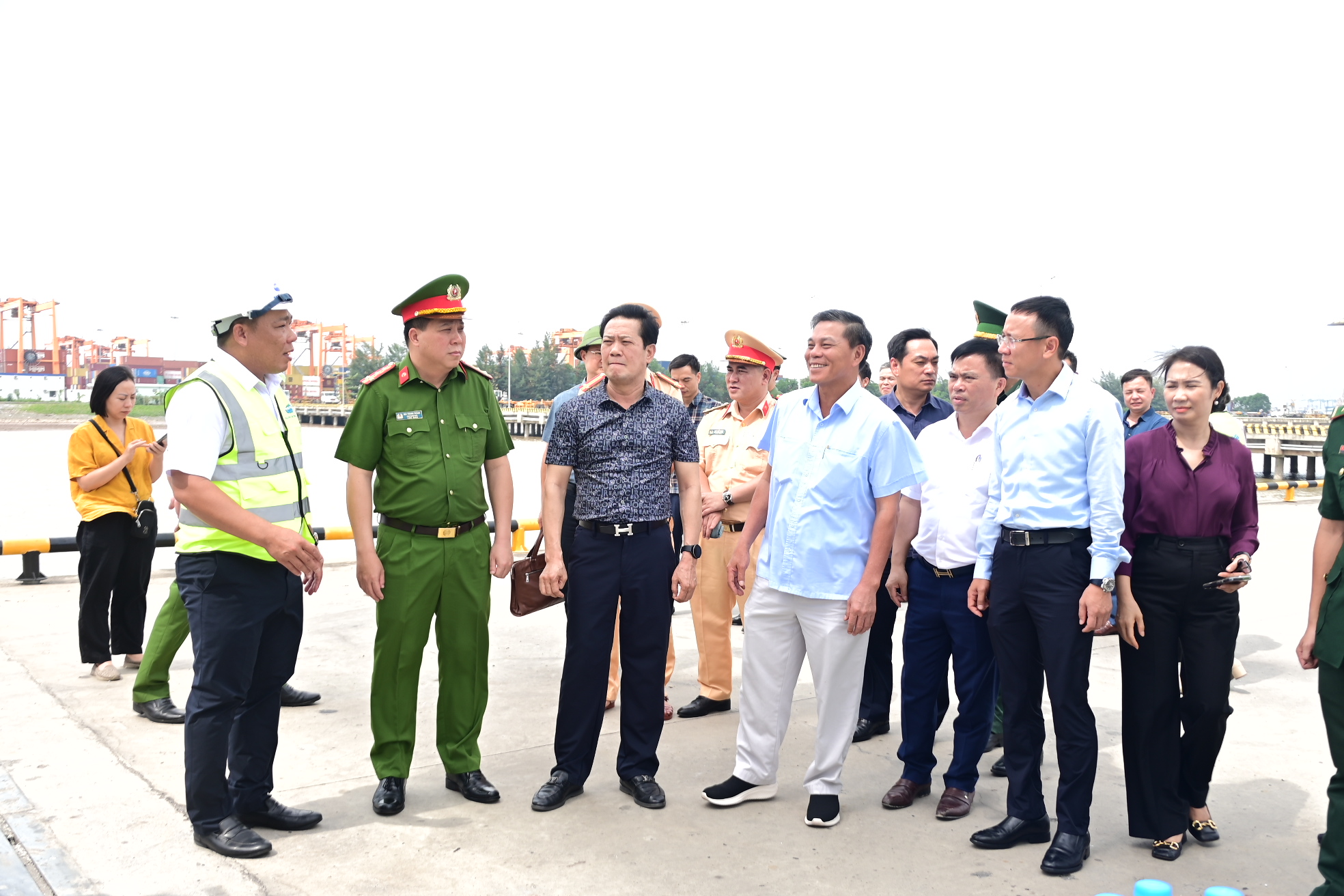 Họp triển khai công tác phòng chống bão số 3 với Bộ Công an